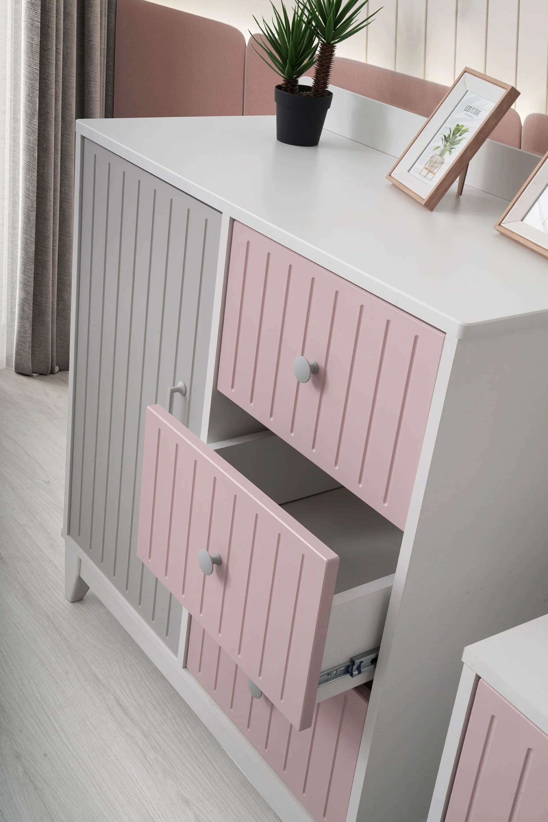 %D0%9C%D0%BE%D0%BD%D1%82%D0%B5%D1%81%D0%BE%D1%80%D0%B8+%D0%BA%D0%BE%D0%BC%D0%BF%D0%BB%D0%B5%D0%BA%D1%82+%D0%BE%D1%82+4+%D1%87%D0%B0%D1%81%D1%82%D0%B8+%D1%81+%D0%BC%D0%BE%D0%BD%D1%82%D0%B5%D1%81%D0%BE%D1%80%D0%B8+%D0%BB%D0%B5%D0%B3%D0%BB%D0%BE+%D1%81+%D0%BF%D0%BE%D0%BA%D1%80%D0%B8%D0%B2+90%2A190%D1%81%D0%BC.+%22Sofia+Boss%22+%D0%91%D1%8F%D0%BB%2F%D0%A0%D0%BE%D0%B7%D0%BE%D0%B2%2F%D0%A1%D0%B8%D0%B2