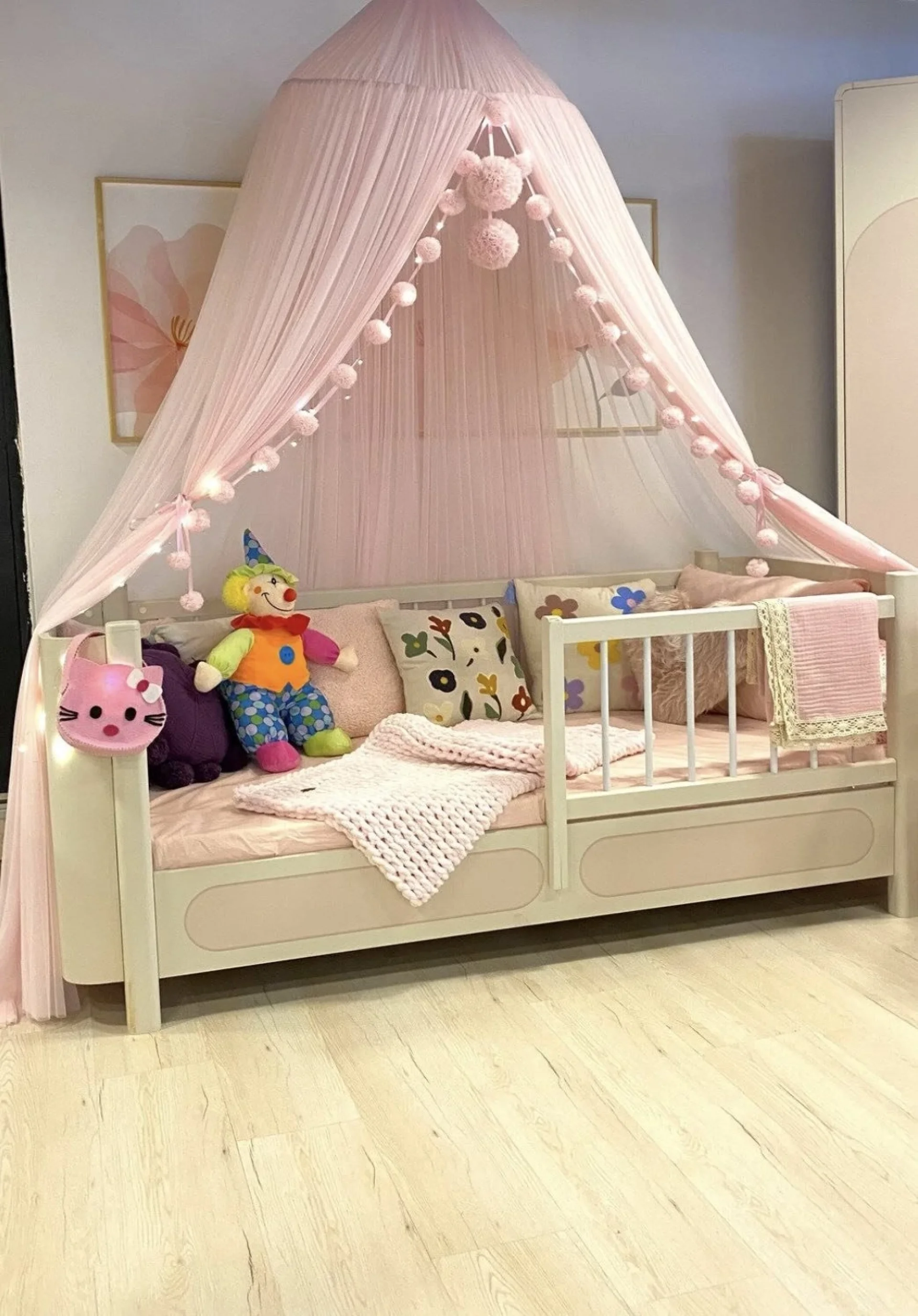 %D0%9F%D1%80%D0%B5%D0%BC%D0%B8%D1%83%D0%BC+%D0%B1%D0%B0%D0%BB%D0%B4%D0%B0%D1%85%D0%B8%D0%BD+%D0%B7%D0%B0+%D0%B7%D0%B0%D0%BA%D0%B0%D1%87%D0%B0%D0%BD%D0%B5+%D0%BD%D0%B0+%D1%82%D0%B0%D0%B2%D0%B0%D0%BD+%D1%81+LED+%D0%BB%D0%B0%D0%BC%D0%BF%D0%B8%D1%87%D0%BA%D0%B8+%22PonPon%22+%D0%B1%D0%B5%D0%B1%D0%B5%D1%88%D0%BA%D0%BE+%D1%80%D0%BE%D0%B7%D0%BE%D0%B2%D0%BE