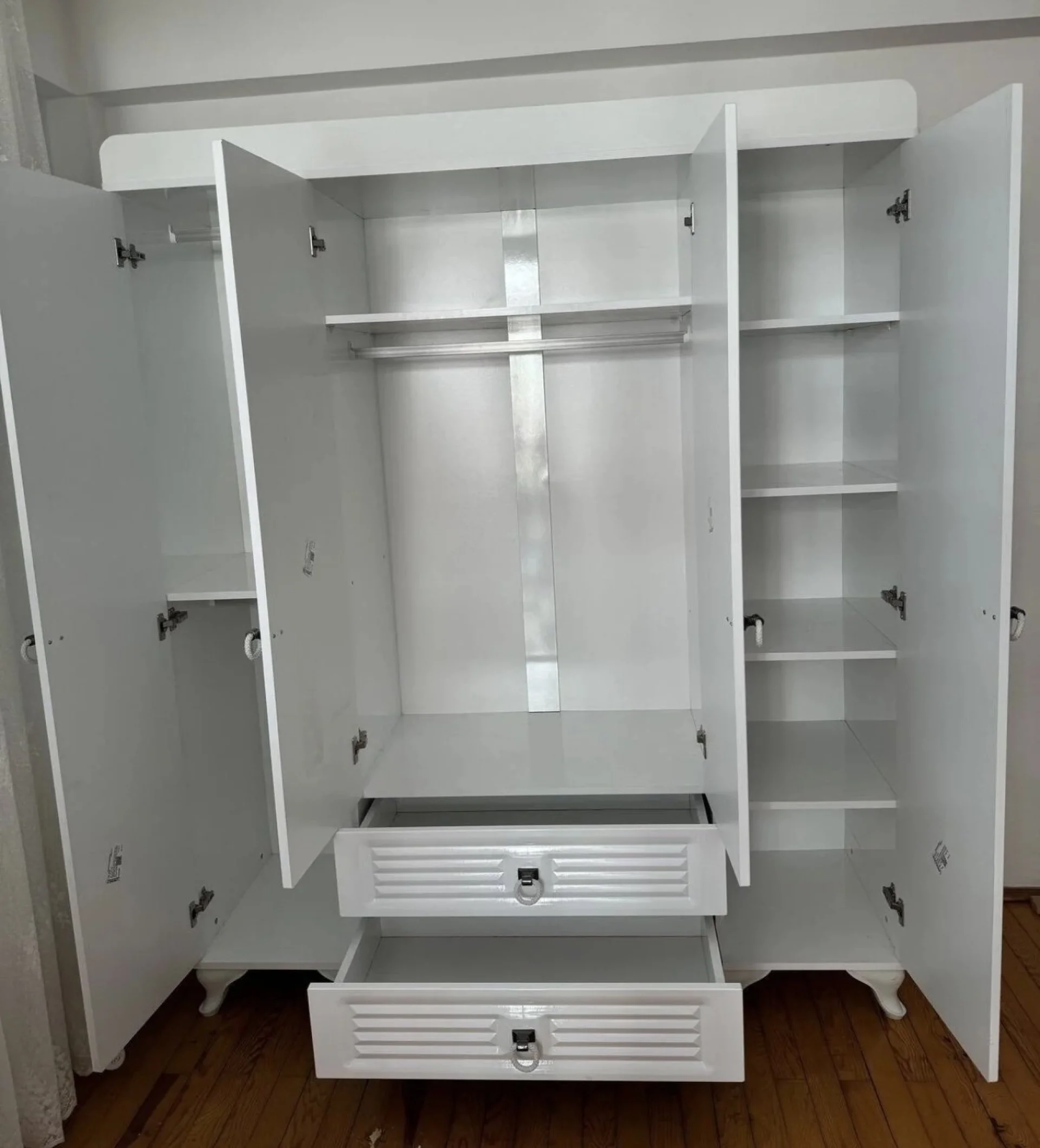 %D0%A7%D0%B5%D1%82%D0%B8%D1%80%D0%B8%D0%BA%D1%80%D0%B8%D0%BB%D0%B5%D0%BD+%D0%B3%D0%B0%D1%80%D0%B4%D0%B5%D1%80%D0%BE%D0%B1+%D1%81+%D0%9C%D0%94%D0%A4+%D0%BA%D0%B0%D0%BF%D0%B0%D1%86%D0%B8+%22Life%22+%D0%98%D0%B7%D1%87%D0%B8%D1%81%D1%82%D0%B5%D0%BD%D0%BE+%D0%91%D1%8F%D0%BB