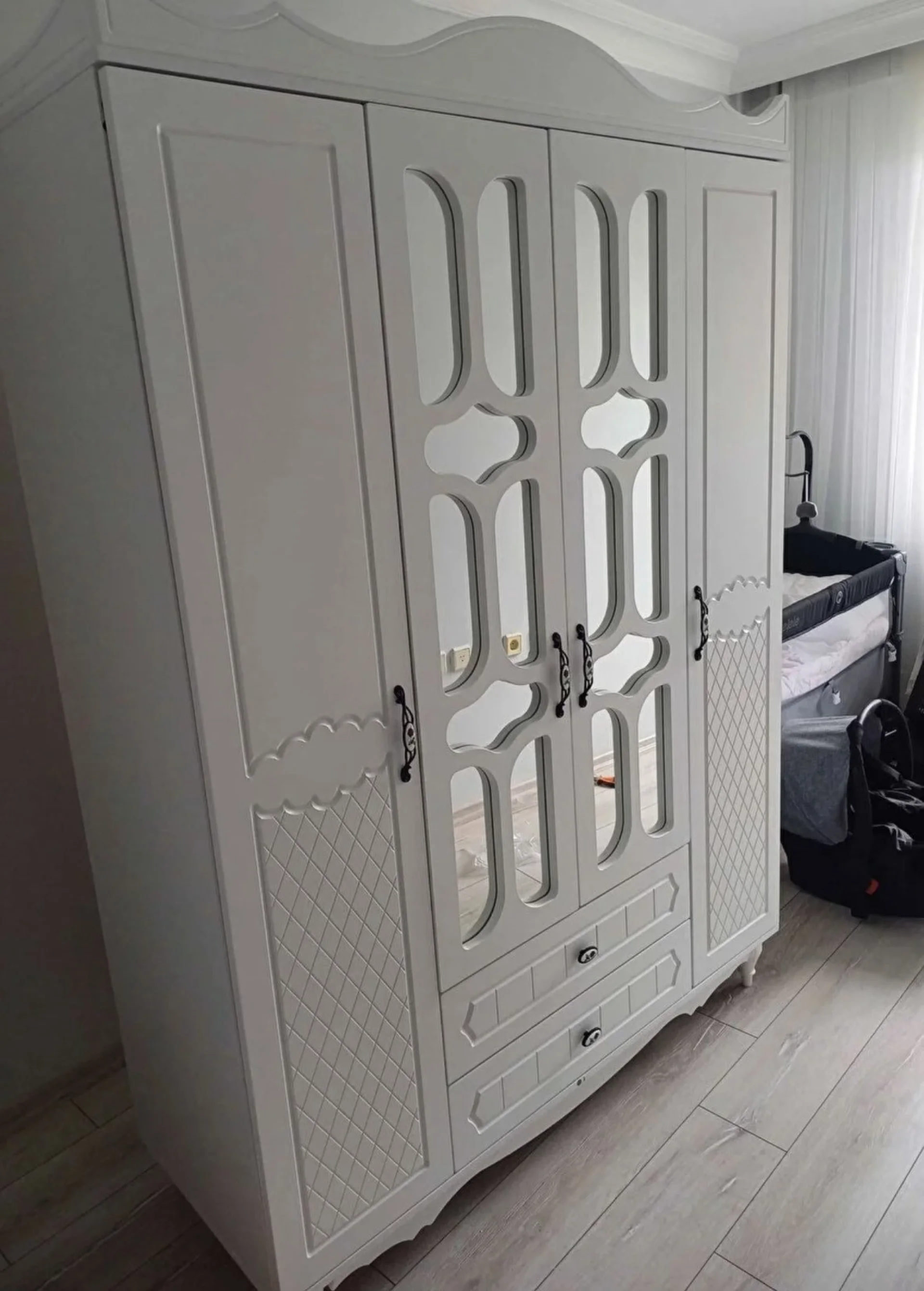 %D0%A7%D0%B5%D1%82%D0%B8%D1%80%D0%B8%D0%BA%D1%80%D0%B8%D0%BB%D0%B5%D0%BD+%D0%B3%D0%B0%D1%80%D0%B4%D0%B5%D1%80%D0%BE%D0%B1+%D1%81%D1%8A%D1%81+%D1%81%D1%82%D0%B8%D0%BB%D0%BD%D0%B8+%D0%B2%D1%80%D0%B0%D1%82%D0%B8%D1%87%D0%BA%D0%B8+%D0%B8+%D0%BE%D0%B3%D0%BB%D0%B5%D0%B4%D0%B0%D0%BB%D0%B2%D0%B0+190%D1%85140+%D1%81%D0%BC.+%22CountryRoom%22+%D0%B1%D1%8F%D0%BB