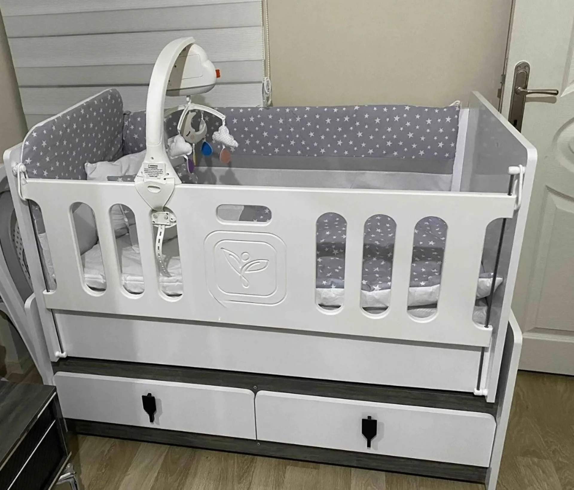 %D0%91%D0%B5%D0%B1%D0%B5%D1%88%D0%BA%D0%B0+%D0%BA%D0%BE%D1%88%D0%B0%D1%80%D0%B0+%D1%81+%D0%B0%D1%81%D0%B0%D0%BD%D1%81%D1%8C%D0%BE%D1%80+%D0%B8+%D0%BB%D1%8E%D0%BB%D0%B5%D0%B5%D1%89+%D0%BC%D0%B5%D1%85%D0%B0%D0%BD%D0%B8%D0%B7%D1%8A%D0%BC+60%D1%85120+%D1%81%D0%BC.+%22Lollipop%22+%D0%B1%D1%8F%D0%BB%2F%D1%81%D0%B8%D0%B2